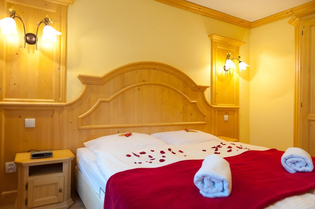ヴィスワ Karina Bed & Breakfast エクステリア 写真